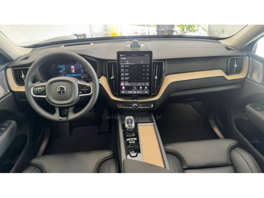 VOLVO - XC60 - 2025/2026 - Preta - Sob Consulta
