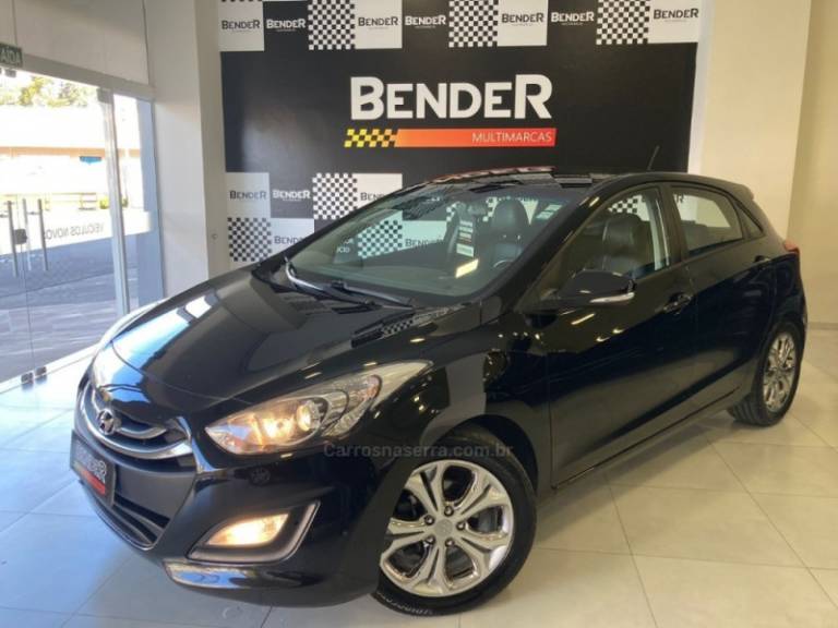 HYUNDAI - I30 - 2013/2014 - Preta - R$ 64.900,00