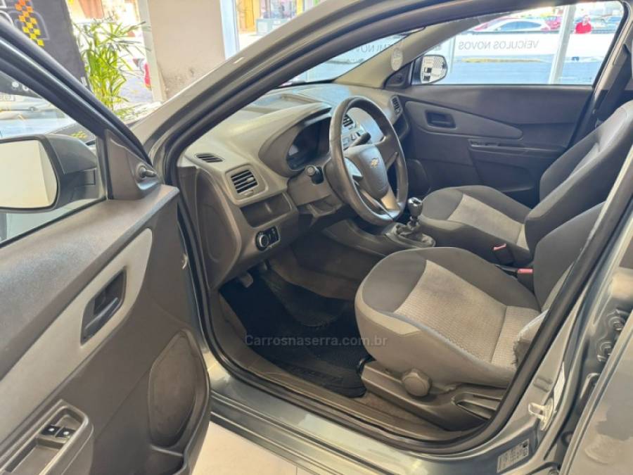 CHEVROLET - COBALT - 2012/2013 - Cinza - R$ 42.900,00