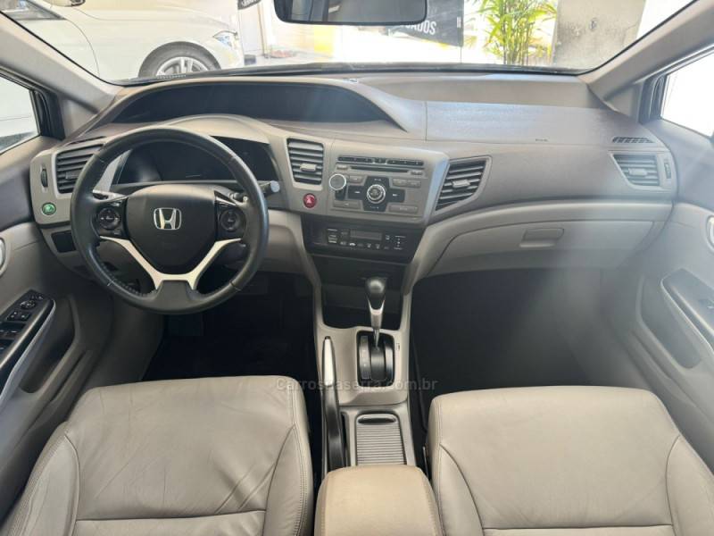 HONDA - CIVIC - 2012/2013 - Preta - R$ 69.900,00