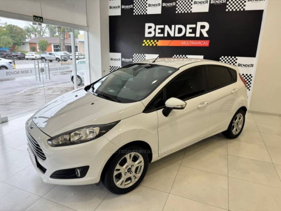 FORD - FIESTA - 2016/2016 - Branca - R$ 51.900,00